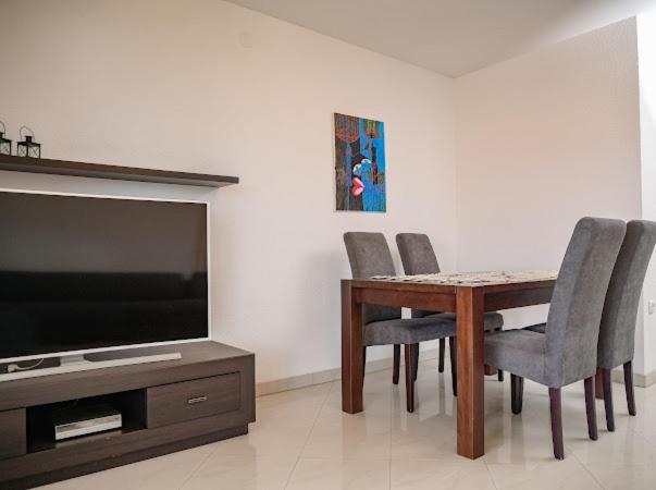 Apartments Villa Slavica Ичичи Экстерьер фото