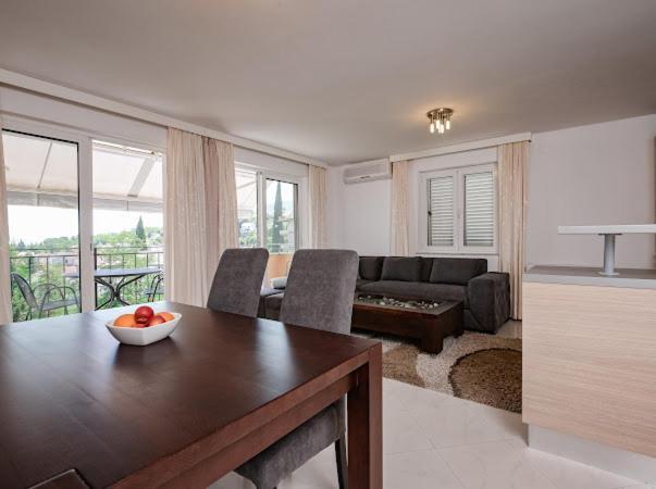 Apartments Villa Slavica Ичичи Экстерьер фото